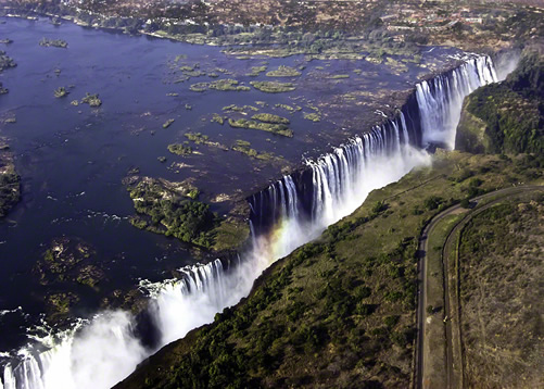 Facts About Victoria Falls in Zimbabwe and Zambia