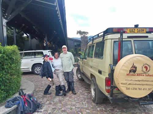 How to hire a car in Uganda